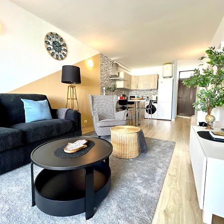 Stunning Lovely Flat With Pool And Strong Wi-Fi, 31 Arona  Exterior foto