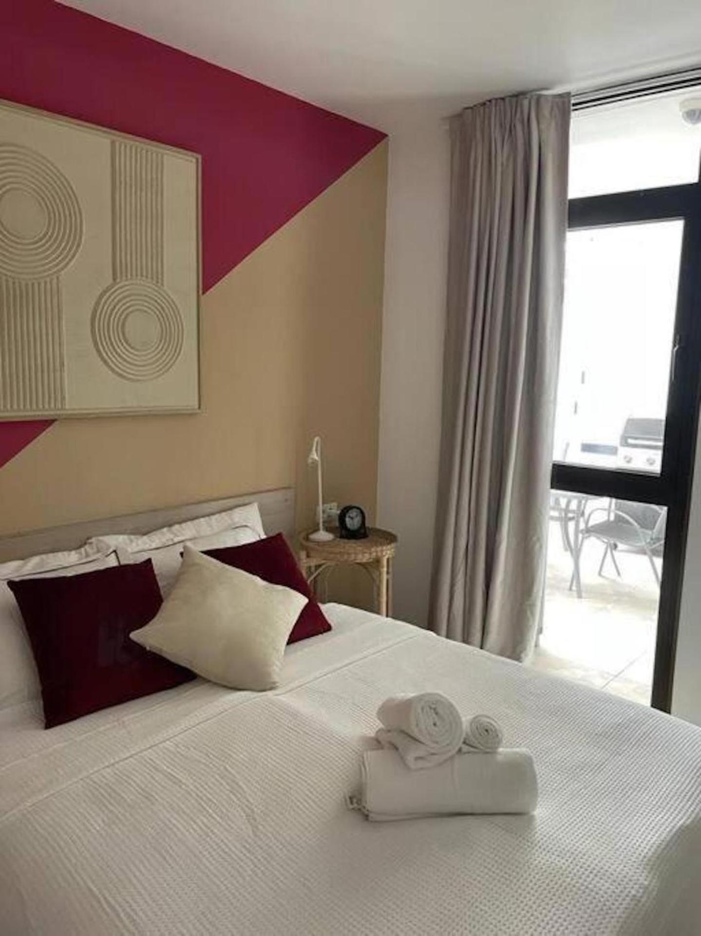 Stunning Lovely Flat With Pool And Strong Wi-Fi, 31 Arona  Exterior foto