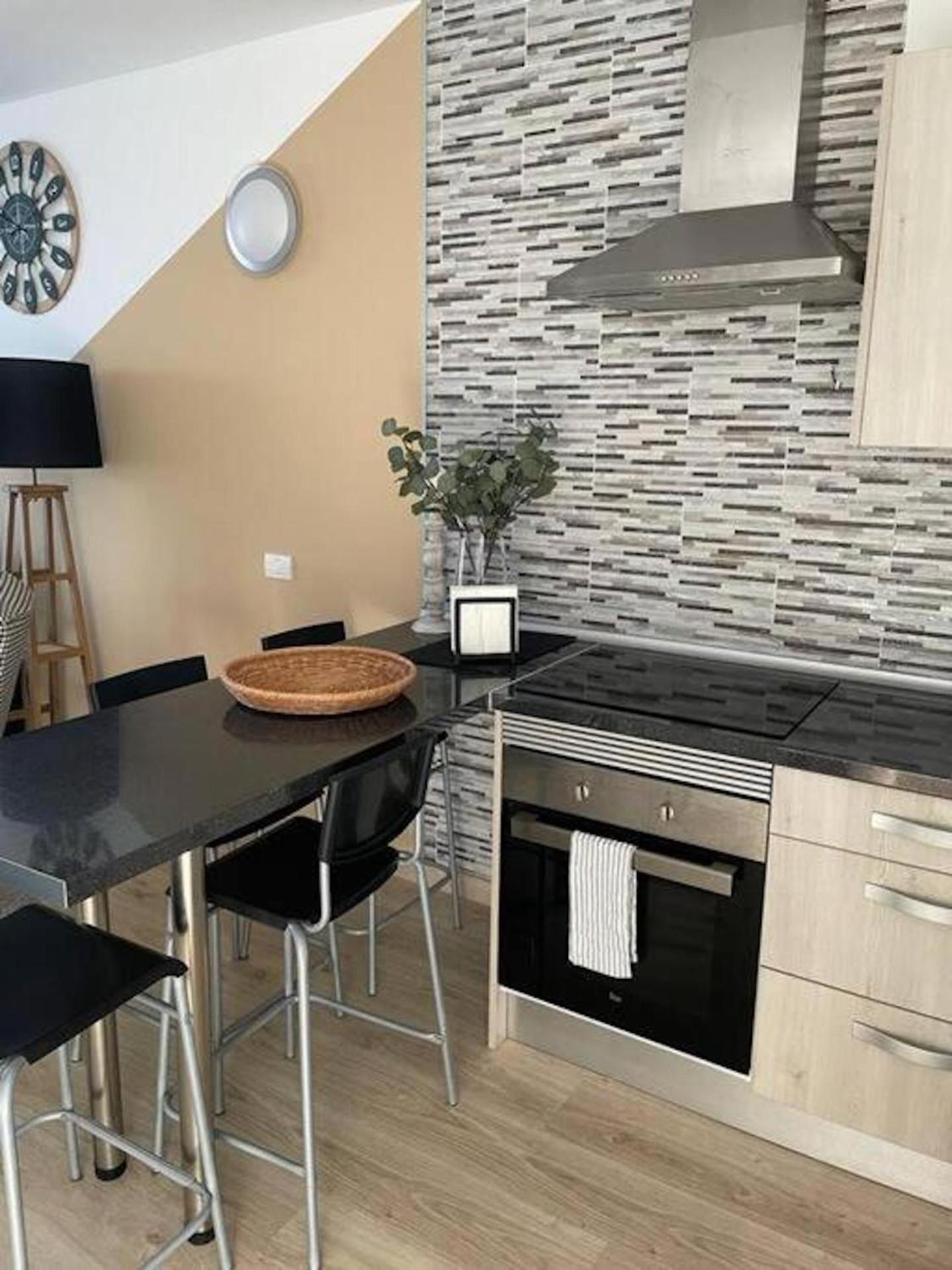 Stunning Lovely Flat With Pool And Strong Wi-Fi, 31 Arona  Exterior foto